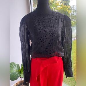 Gorgeous black wilfred “la bohème” cropped eyelet blouse.